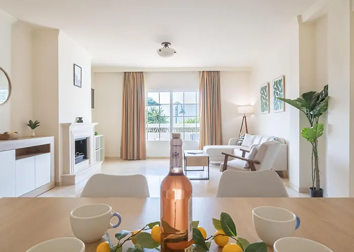 Sunbeach - Puerto Banus