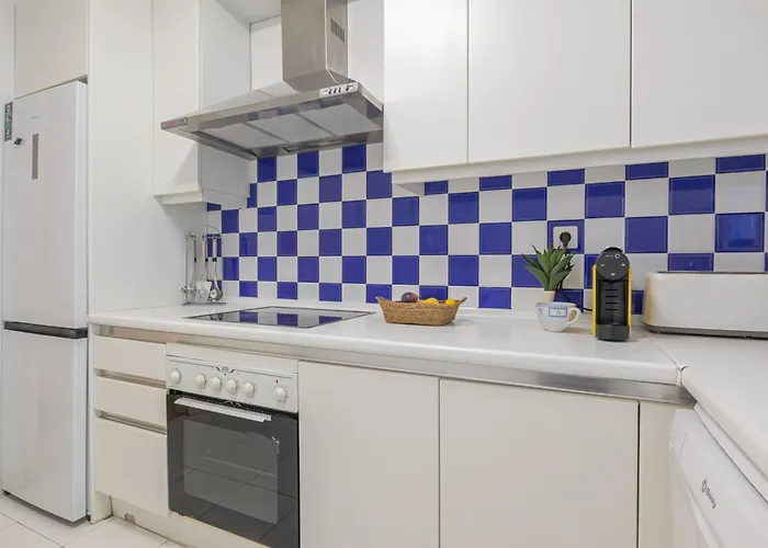 Sunbeach - Puerto Banus ماربيا