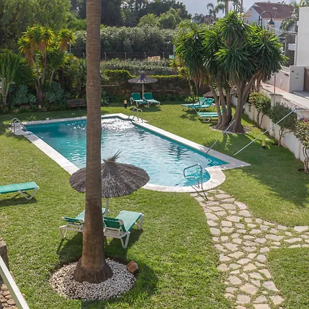 Sunbeach - Puerto Banus 马尔韦利亚